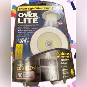 Over Lite Ultra 3X Motion Activated Ceiling Wall Light Remote Control 400 Lumens